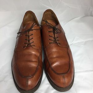 Johnson & Murphy Brown leather shoes